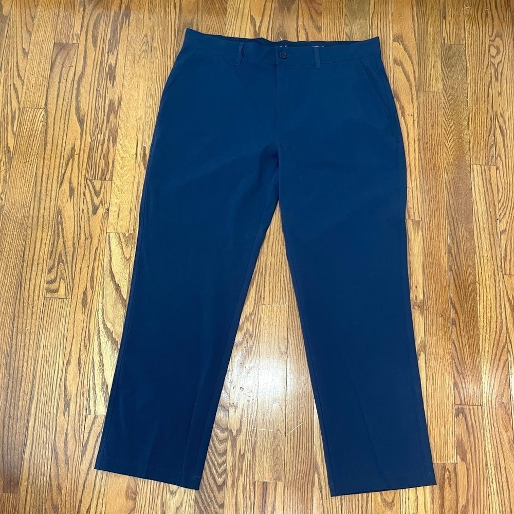 1764 Performance Golf pants. Navy Blue. Size 36.